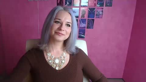Snapshot of moonsusanna chatting on 03/15/26, 06:30 Susanna online show from 03/15/26, 06:30