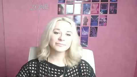 Snapshot of moonsusanna chatting on 04/01/26, 05:32 Susanna online show from 04/01/26, 05:32