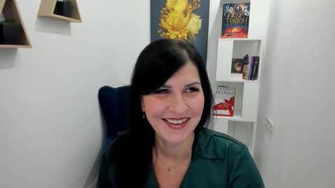 Ask me  online show from 11/23/25, 03:17