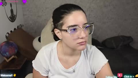 Moon Woman online show from 02/11/25, 01:10