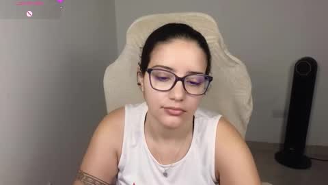 Moon Woman online show from 11/17/25, 03:12