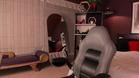 Michelle online show from 02/19/26, 12:01