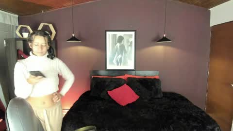 Michelle online show from 04/06/26, 12:17