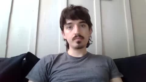 Snapshot of moooth chatting on 03/13/26, 01:51 moooth online show from 03/13/26, 01:51