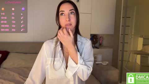 Snapshot of moorekatty chatting on 12/11/24, 08:50 Please call my Kattypvt 60 tk in minut open Free Lovense control in pvt online show from 12/11/24, 08:50