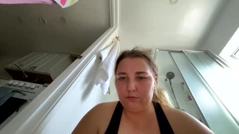 moorning_burst online show from 11/03/25, 08:10