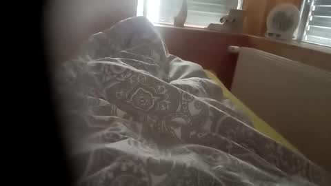 moos1 online show from 02/15/26, 08:02