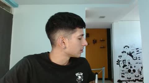 Snapshot of mor_tokens_mor_hot chatting on 01/09/25, 02:40 Sebas y Gaby online show from 01/09/25, 02:40