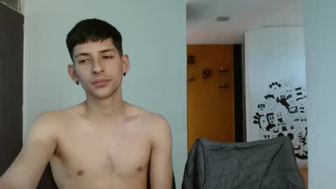 Snapshot of mor_tokens_mor_hot chatting on 01/09/25, 05:43 Sebas y Gaby online show from 01/09/25, 05:43