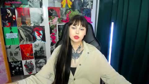 Snapshot of morana_batt chatting on 09/23/25, 02:03 Morana online show from 09/23/25, 02:03