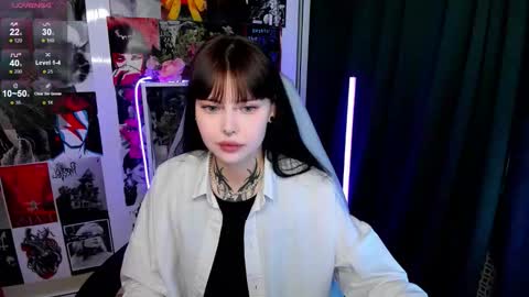 Snapshot of morana_batt chatting on 10/07/25, 01:58 Morana online show from 10/07/25, 01:58