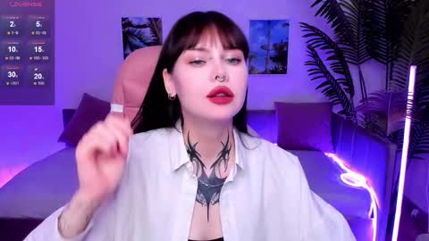 Snapshot of morana_batt chatting on 10/10/25, 01:48 Morana online show from 10/10/25, 01:48