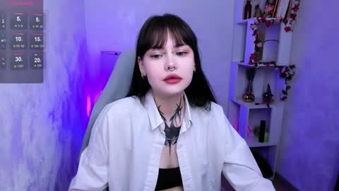 Snapshot of morana_batt chatting on 10/21/25, 02:12 Morana online show from 10/21/25, 02:12