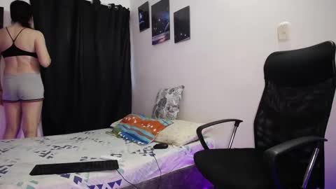 Snapshot of morbo_total69 chatting on 09/17/25, 10:44 morbo total69 online show from 09/17/25, 10:44