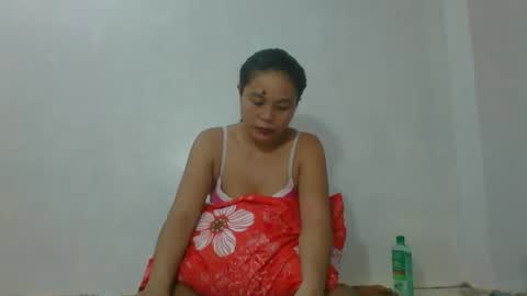 Snapshot of morena_girl31 chatting on 03/26/26, 02:44 morena_girl31 online show from 03/26/26, 02:44