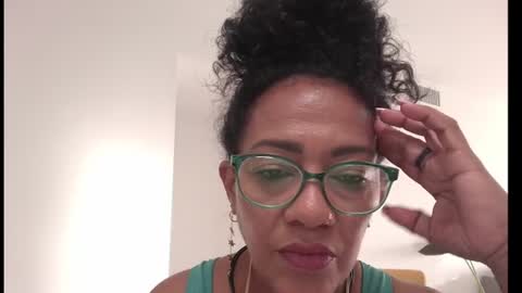 Snapshot of morena_passion chatting on 06/21/26, 11:07 morena_passion online show from 06/21/26, 11:07