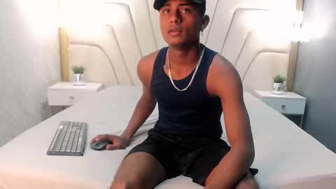 Snapshot of morenitodigno chatting on 10/09/25, 07:56 Mmorenito online show from 10/09/25, 07:56