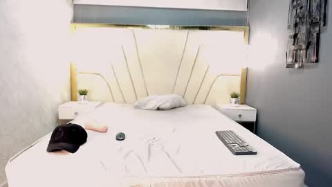 Snapshot of morenitodigno chatting on 10/12/25, 06:51 Mmorenito online show from 10/12/25, 06:51