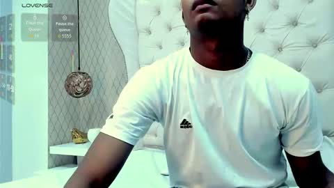 Snapshot of morenitodigno chatting on 01/10/26, 06:42 Mmorenito online show from 01/10/26, 06:42