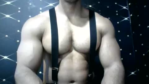 Snapshot of moreno1muscular chatting on 03/10/25, 07:53 moreno1muscular online show from 03/10/25, 07:53