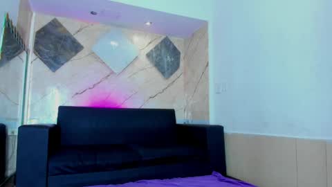 Snapshot of moreno_dream1 chatting on 03/29/26, 02:55 Danny online show from 03/29/26, 02:55