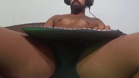 Snapshot of moreno_lutador chatting on 04/26/26, 03:48 John john online show from 04/26/26, 03:48