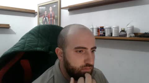 Snapshot of morenoch19 chatting on 12/07/24, 12:35 alejo online show from 12/07/24, 12:35