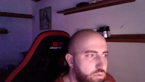 Snapshot of morenoch19 chatting on 03/12/25, 01:30 alejo online show from 03/12/25, 01:30