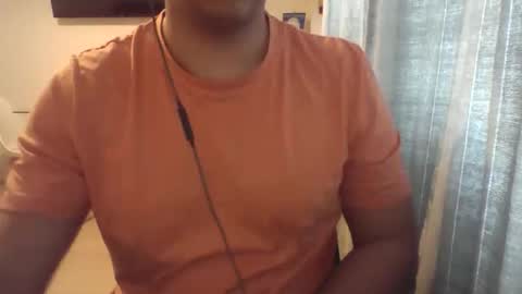Snapshot of morenolatin19 chatting on 04/06/26, 06:36 Jos Luis online show from 04/06/26, 06:36