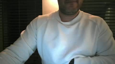 Snapshot of morepassion4u chatting on 02/27/25, 10:31 morepassion4u online show from 02/27/25, 10:31