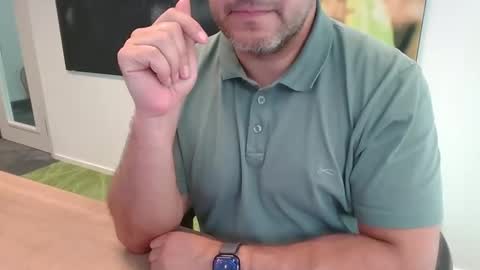 Snapshot of morepassion4u chatting on 09/10/25, 10:59 morepassion4u online show from 09/10/25, 10:59