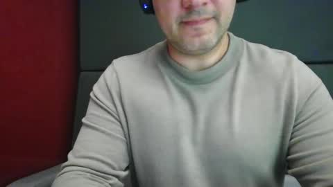 Snapshot of morepassion4u chatting on 10/07/25, 10:45 morepassion4u online show from 10/07/25, 10:45