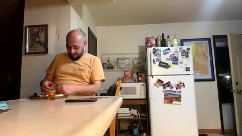 Snapshot of morethanenough437431 chatting on 04/15/26, 08:21 morethanenough437431 online show from 04/15/26, 08:21