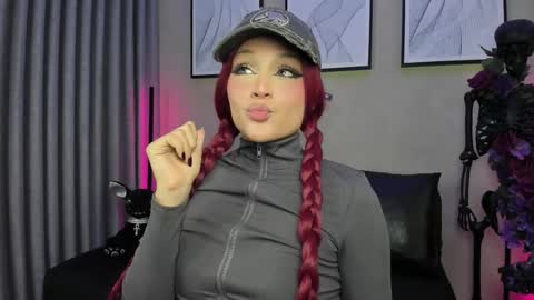 Snapshot of morgan_hill_ chatting on 10/19/25, 11:55 Morgan online show from 10/19/25, 11:55