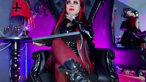 Snapshot of morganacrowley_ chatting on 03/17/26, 11:46 Morgana online show from 03/17/26, 11:46