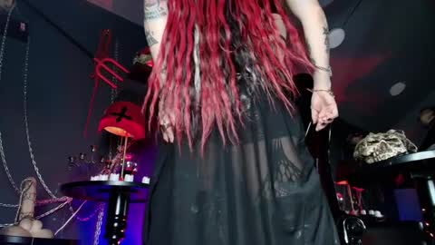 Snapshot of morganacrowley_ chatting on 03/30/26, 12:17 Morgana online show from 03/30/26, 12:17