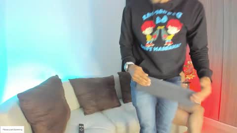 Snapshot of morganandmegan01 chatting on 02/22/26, 12:26 online show from 02/22/26, 12:26