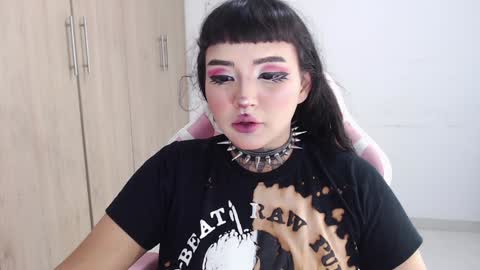 Snapshot of morganmoon1 chatting on 12/06/24, 07:10 Morgan Moon online show from 12/06/24, 07:10