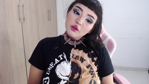 Snapshot of morganmoon1 chatting on 12/08/24, 04:04 Morgan Moon online show from 12/08/24, 04:04