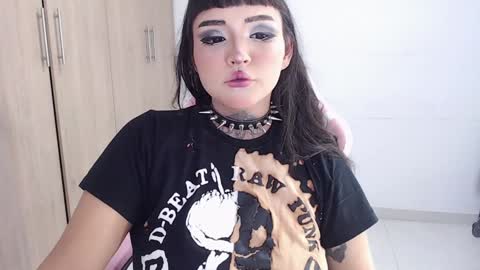 Snapshot of morganmoon1 chatting on 12/26/24, 06:19 Morgan Moon online show from 12/26/24, 06:19