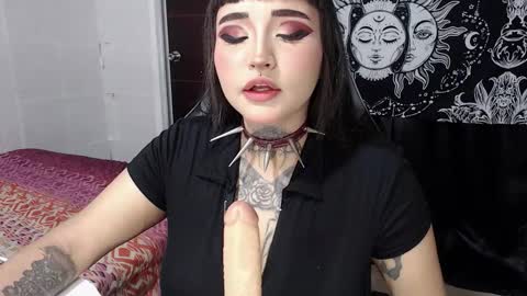 Snapshot of morganmoon1 chatting on 10/22/25, 08:08 Morgan Moon online show from 10/22/25, 08:08