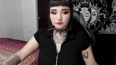 Snapshot of morganmoon1 chatting on 11/03/25, 10:42 Morgan Moon online show from 11/03/25, 10:42