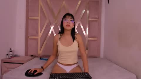 Snapshot of moritaht chatting on 04/07/26, 02:12 moritaht online show from 04/07/26, 02:12