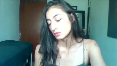 Snapshot of moritha2397 chatting on 11/25/25, 01:11 moritha2397 online show from 11/25/25, 01:11