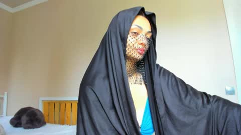 Snapshot of moroccan_diamond_ chatting on 06/04/26, 06:52 Medina online show from 06/04/26, 06:52