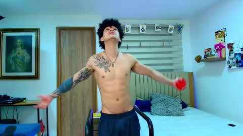 Snapshot of morthy_downey chatting on 02/17/25, 07:10 Morthy online show from 02/17/25, 07:10