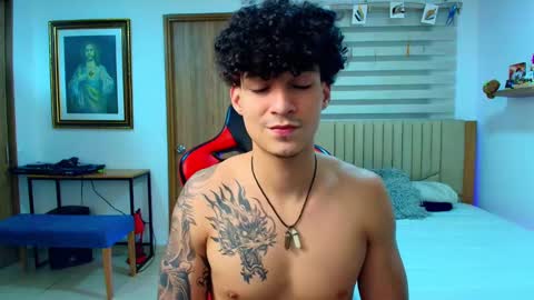 Snapshot of morthy_downey chatting on 02/19/25, 08:31 Morthy online show from 02/19/25, 08:31