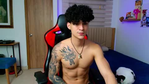 Snapshot of morthy_downey chatting on 02/25/25, 12:24 Morthy online show from 02/25/25, 12:24