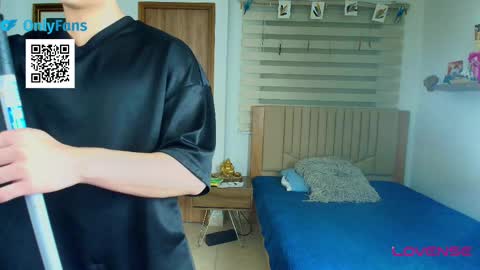 Snapshot of morthy_downey chatting on 03/11/25, 12:06 Morthy online show from 03/11/25, 12:06