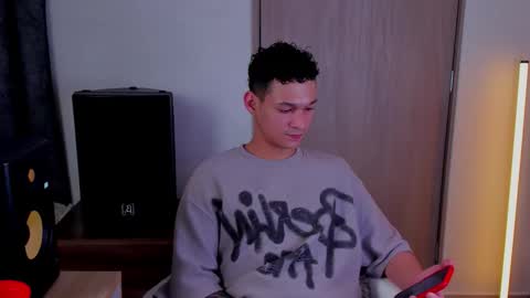 Snapshot of morthy_downey chatting on 11/21/25, 12:54 Morthy online show from 11/21/25, 12:54